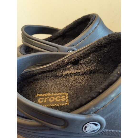 crocs 16244 Black Lined Clogs Men\'s Size 10 Women\'s 12 Dual Comfort Classic main image 6